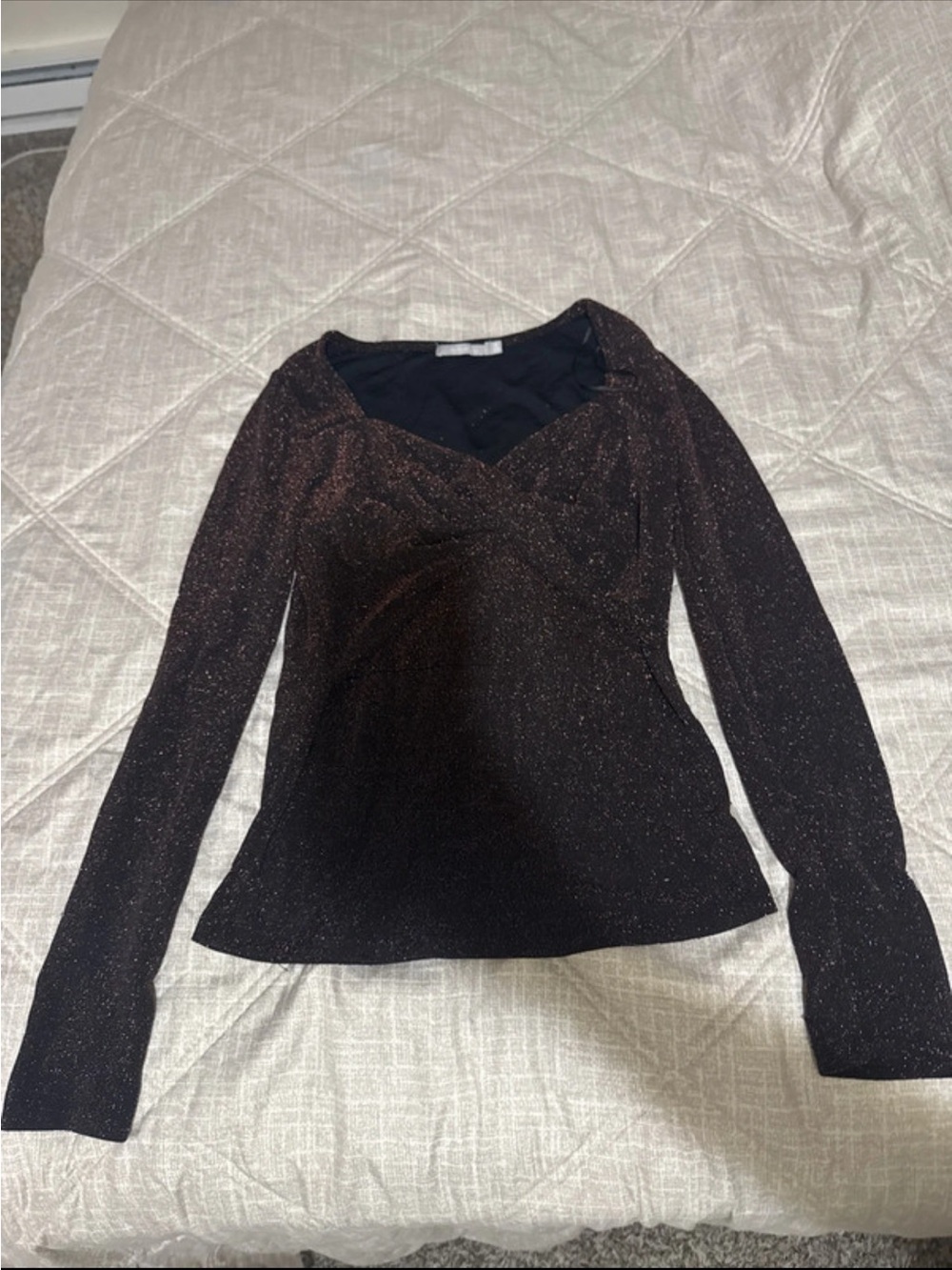 BKE Black Long Sleeve Glitter V-Neck Top